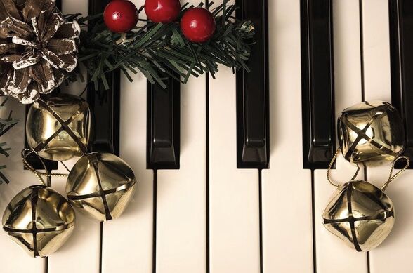 Learn how to write a song this Christmas. Songwriting prompts to help tweens and teens write their own Christmas song.